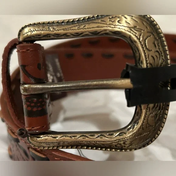 PATRICIA NASH Tooled Leather Belt with Engraved Buckle - Picture 2 of 7